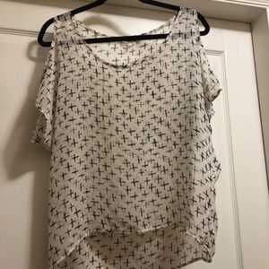 Women’s sheer blouse with peekaboo shoulders size M EUC